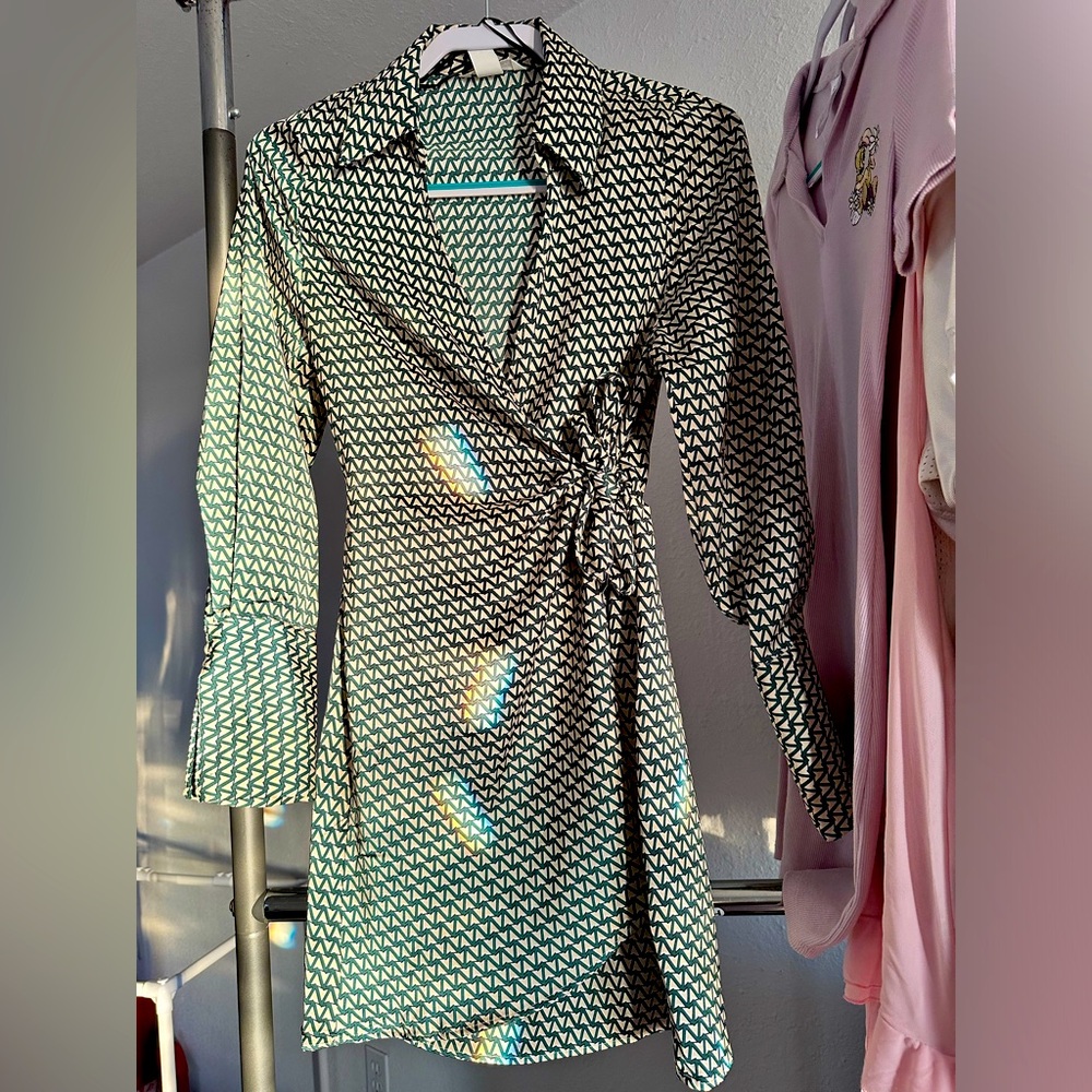 H&M, small